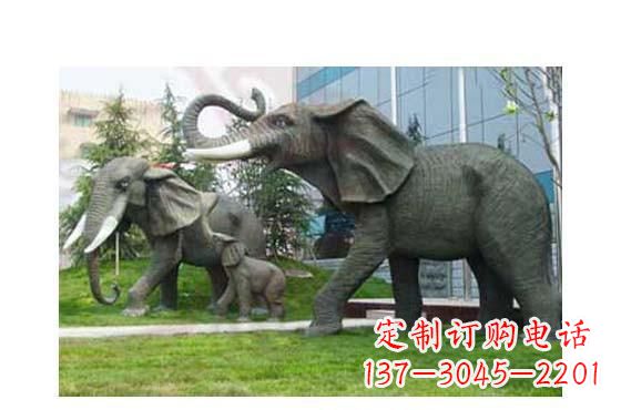 南阳大象一家三口铜雕
