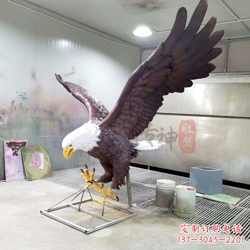 南阳优雅老鹰雕塑