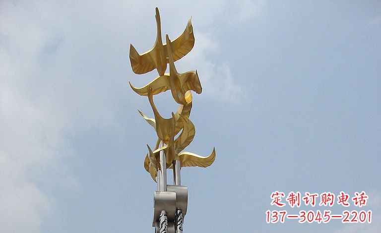 南阳大雁不锈钢雕塑—梦想之羽