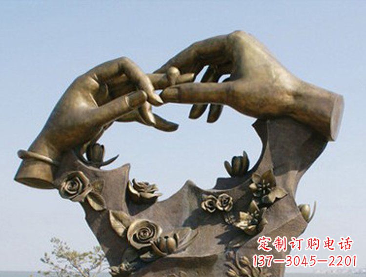 南阳精美手铜戒指雕塑