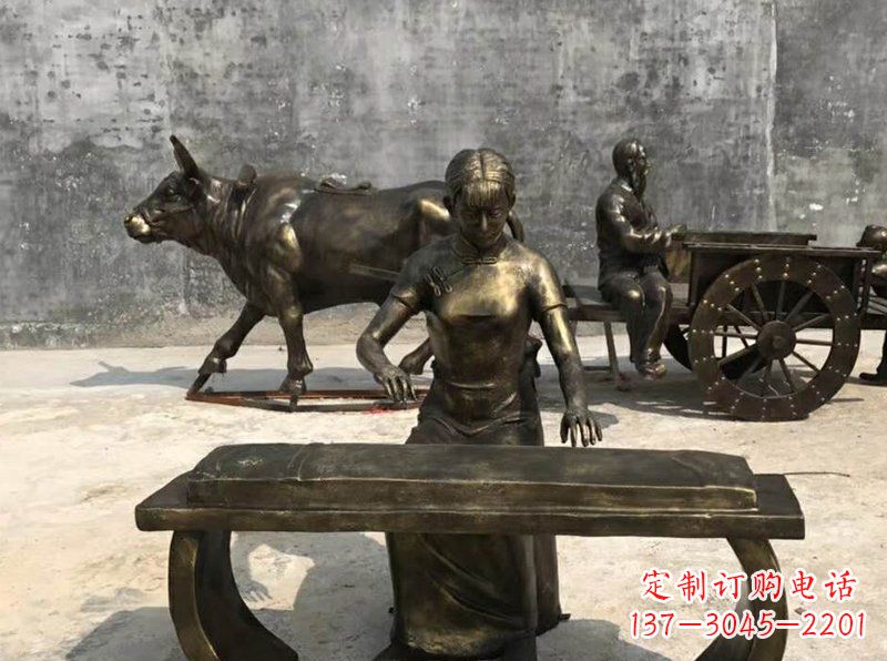 南阳铜制古筝人物校园景观雕塑