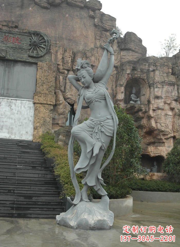 南阳琵琶飞天人物石雕