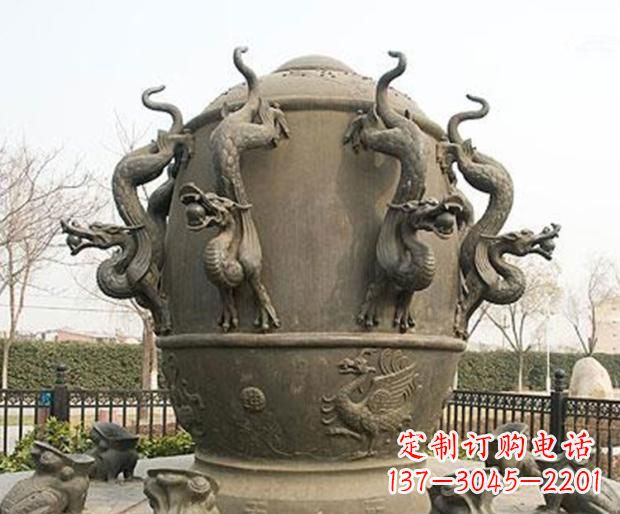 南阳地动仪景观铜雕