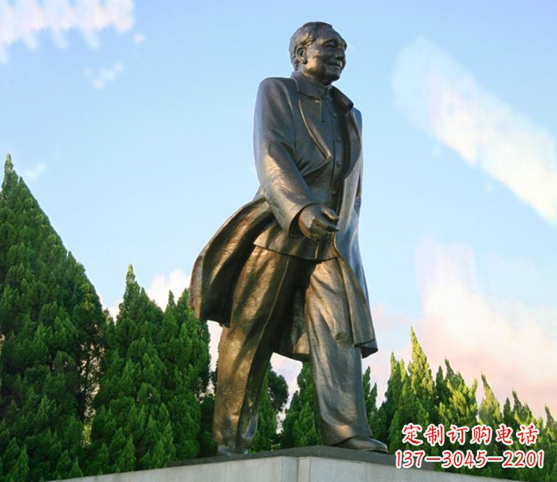 南阳激励千秋,抒发热爱——中领雕塑定制邓小平雕塑