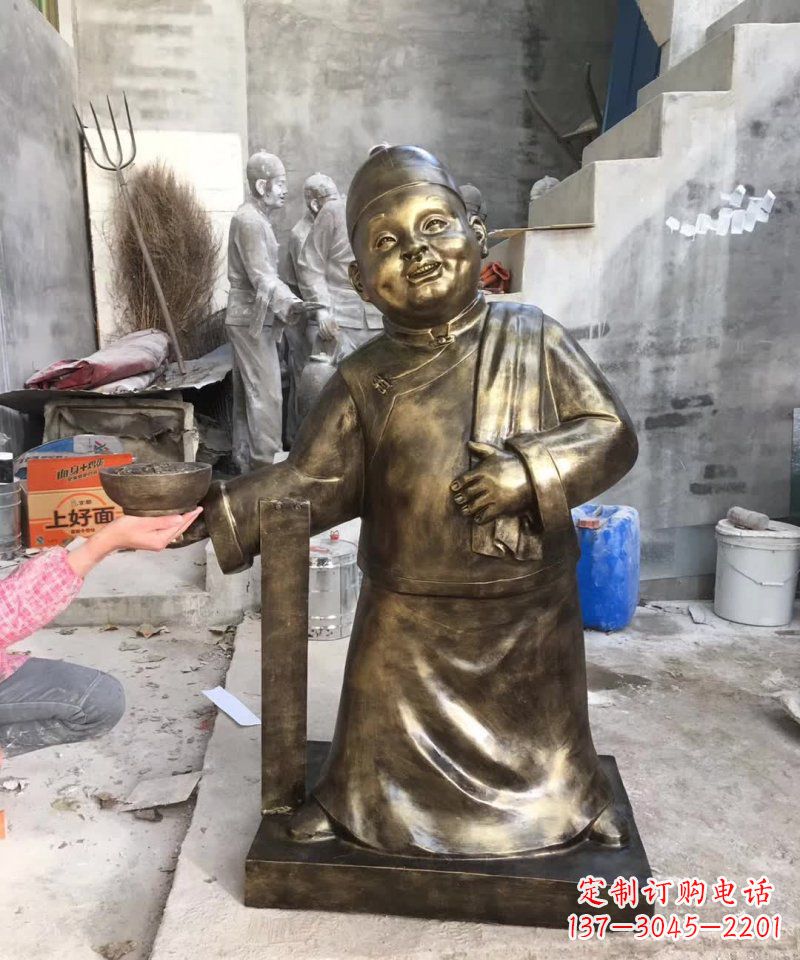 南阳店小二人物铜雕 (2)