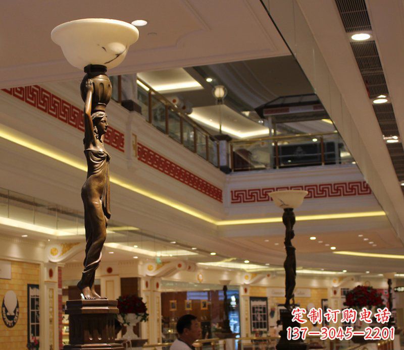 南阳高端玻璃钢仿铜雕塑——女人雕塑