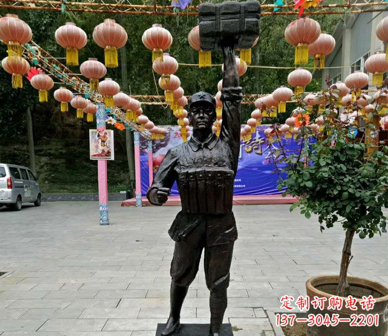 南阳董存瑞铜雕