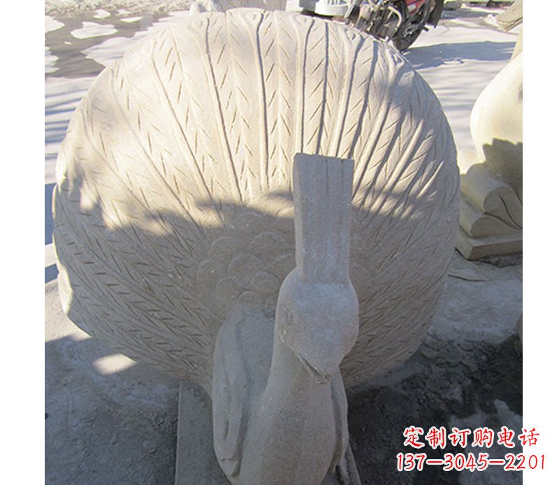 南阳优雅高贵的孔雀石雕