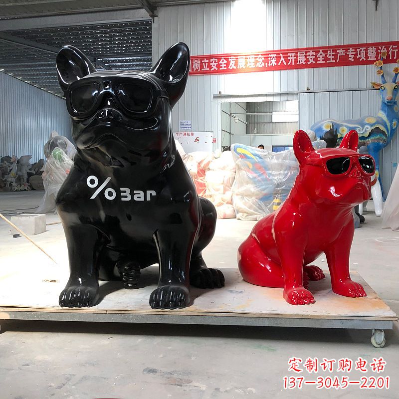南阳斗牛犬雕塑不锈钢公仔景观雕塑摆件