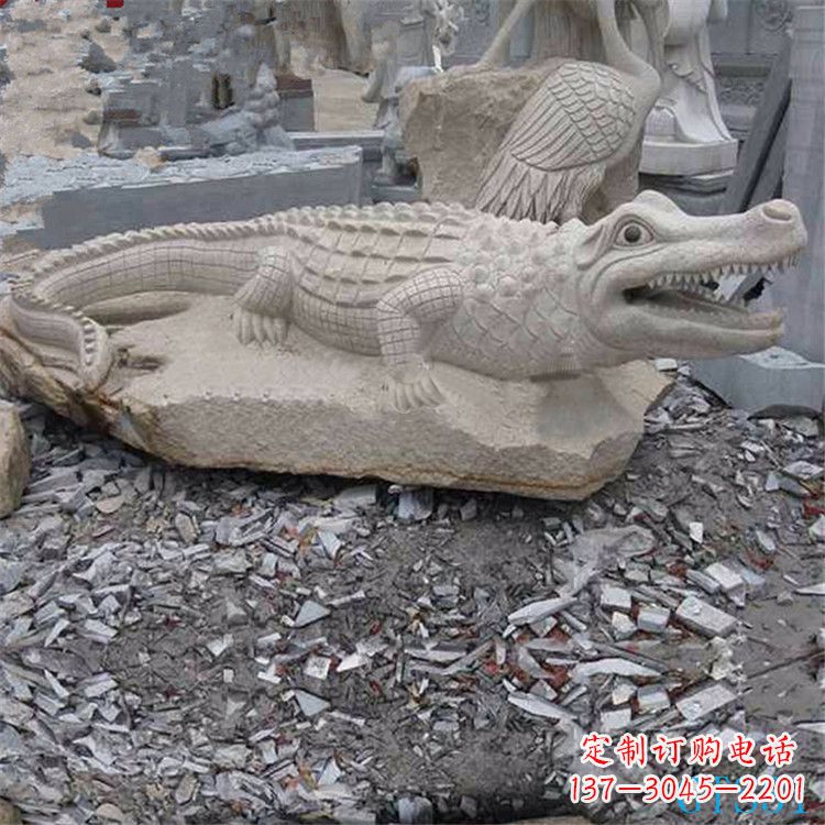 南阳鳄鱼黄沙岩动物石雕精致装饰您的家
