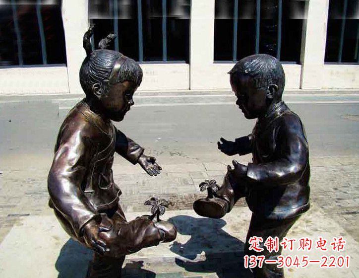 南阳儿童斗鸡铜雕