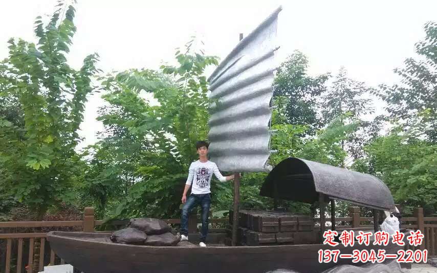 南阳帆船景观铜雕