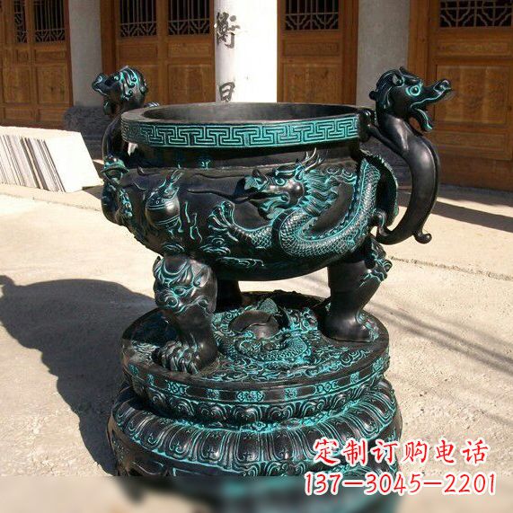南阳仿古龙纹鼎青铜器