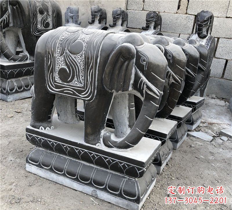 南阳仿古青石大象雕塑