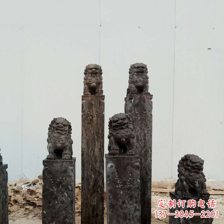 南阳复古风格拴马桩雕塑