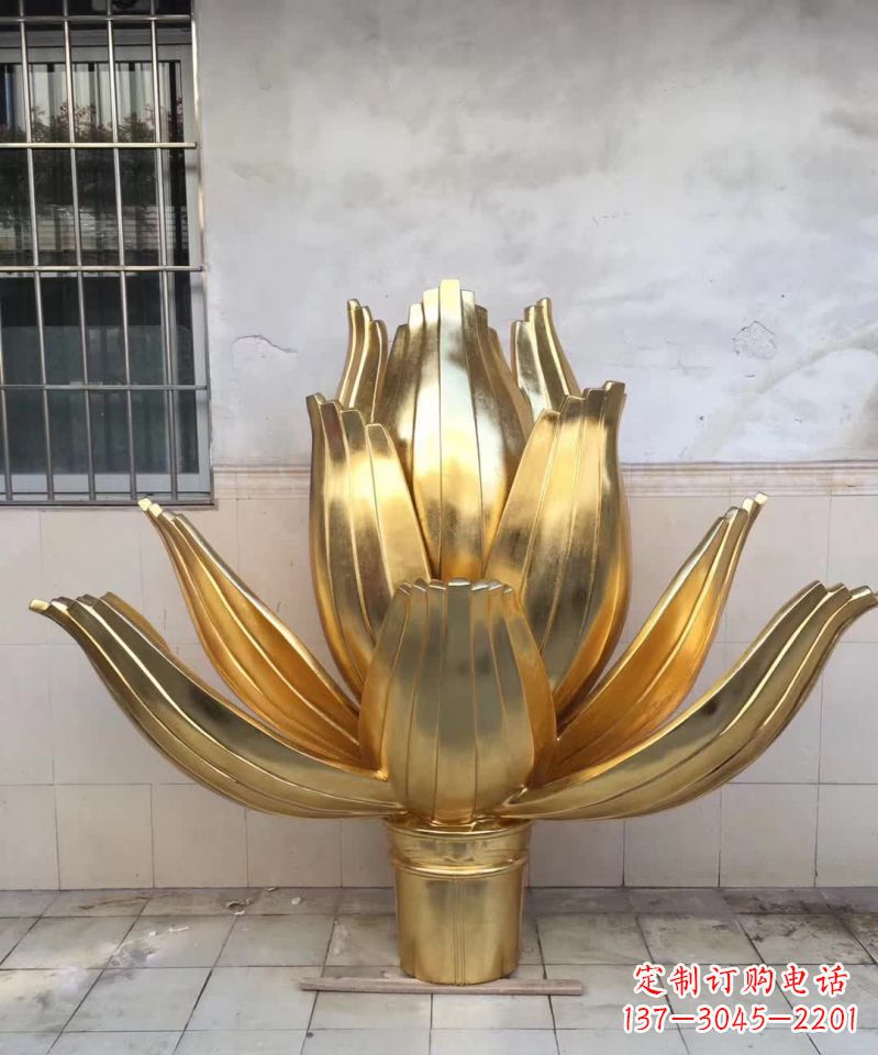 南阳精美不锈钢荷花雕塑