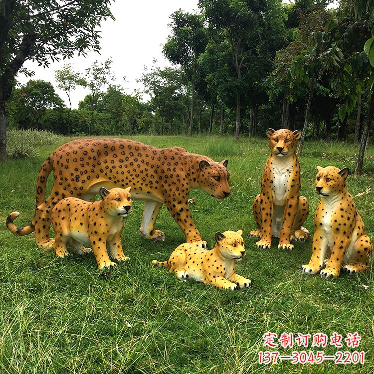 南阳精美玻璃钢豹子雕塑