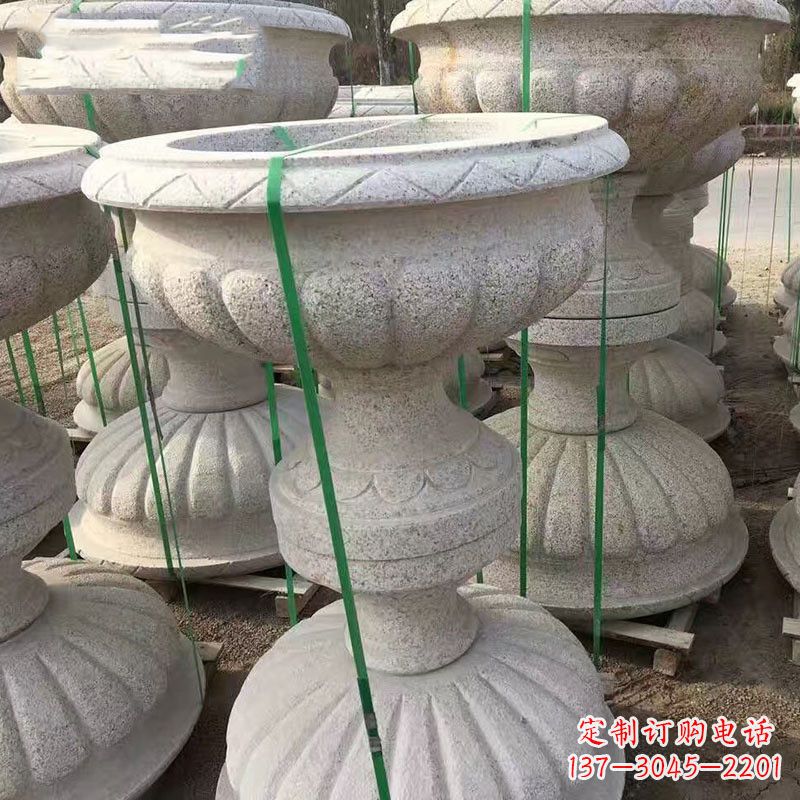 南阳高墩砂岩石雕刻花盆精致技艺打造传统文化风韵