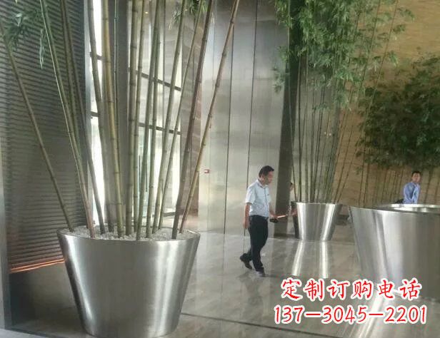 南阳公司不锈钢花盆景观雕塑1