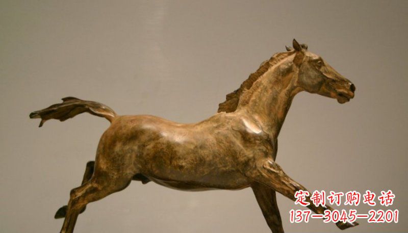 南阳铜雕动物奔跑马