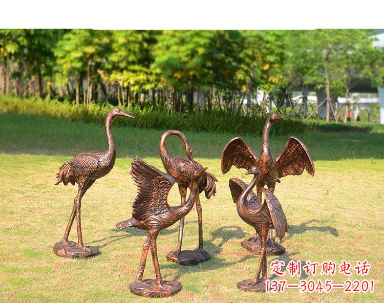南阳仿铜钢玻璃摇头仙鹤雕塑