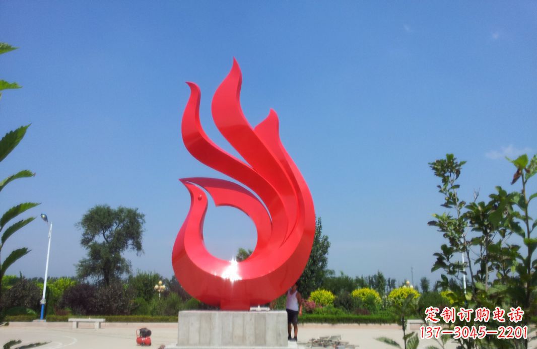 南阳精美绝伦的凤凰不锈钢抽象雕塑