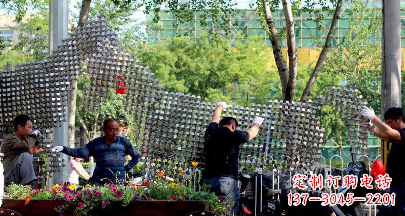 南阳中领雕塑 - 动物抽象不锈钢雕塑
