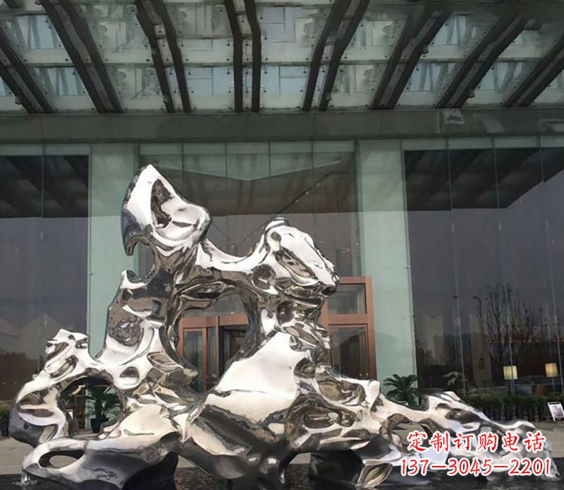 南阳精美太湖石雕塑