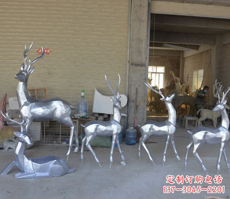 南阳不锈钢动物雕塑——鹿