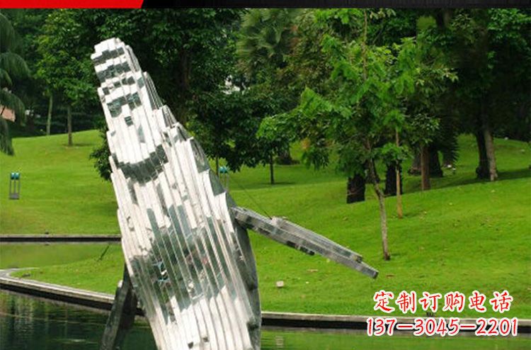 南阳温馨活泼的不锈钢动物企鹅雕塑