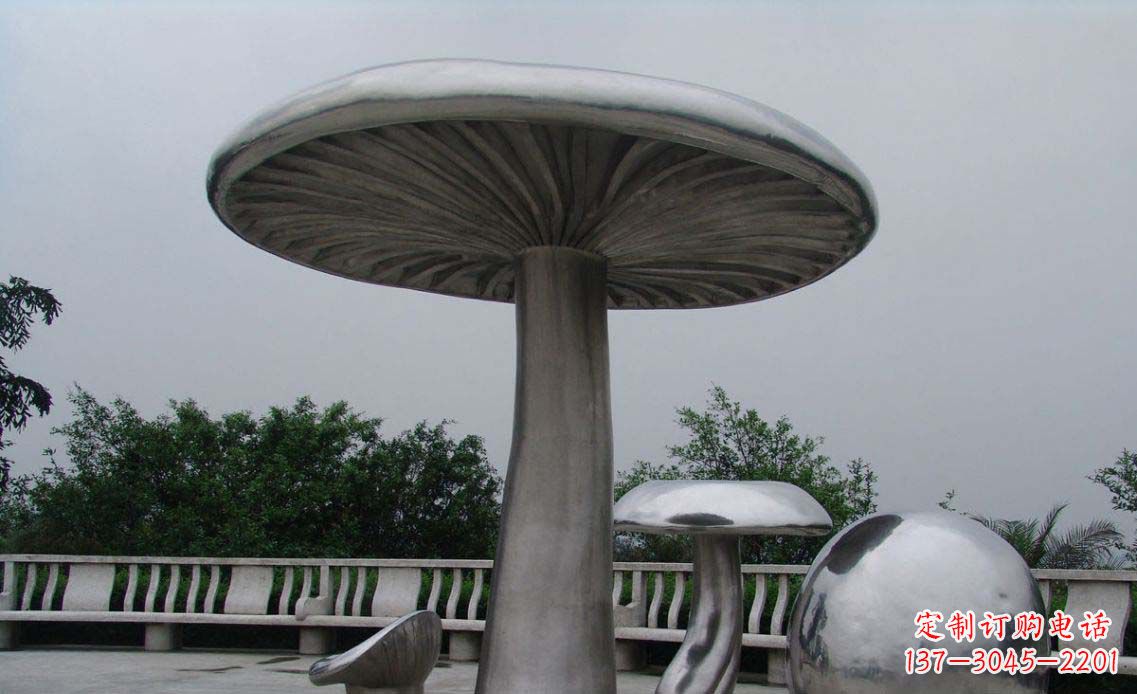 南阳特色不锈钢凉亭雕塑