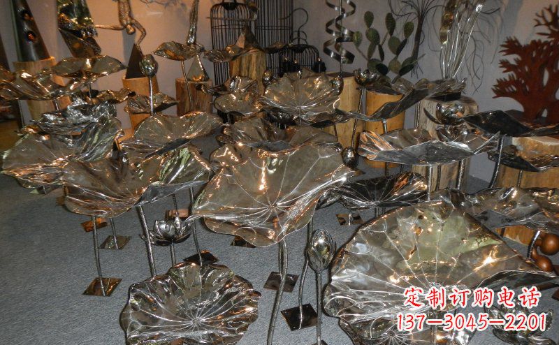 南阳公园不锈钢荷叶雕塑