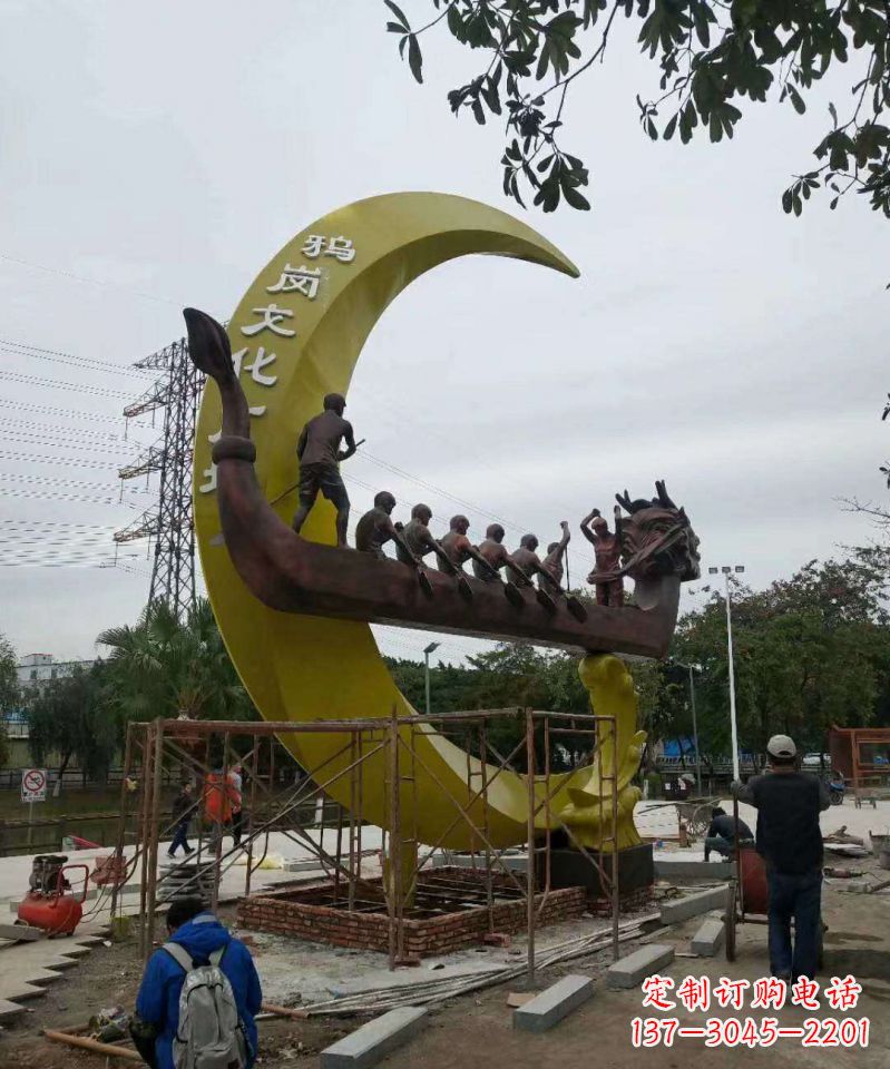 南阳艺术型不锈钢龙舟雕塑