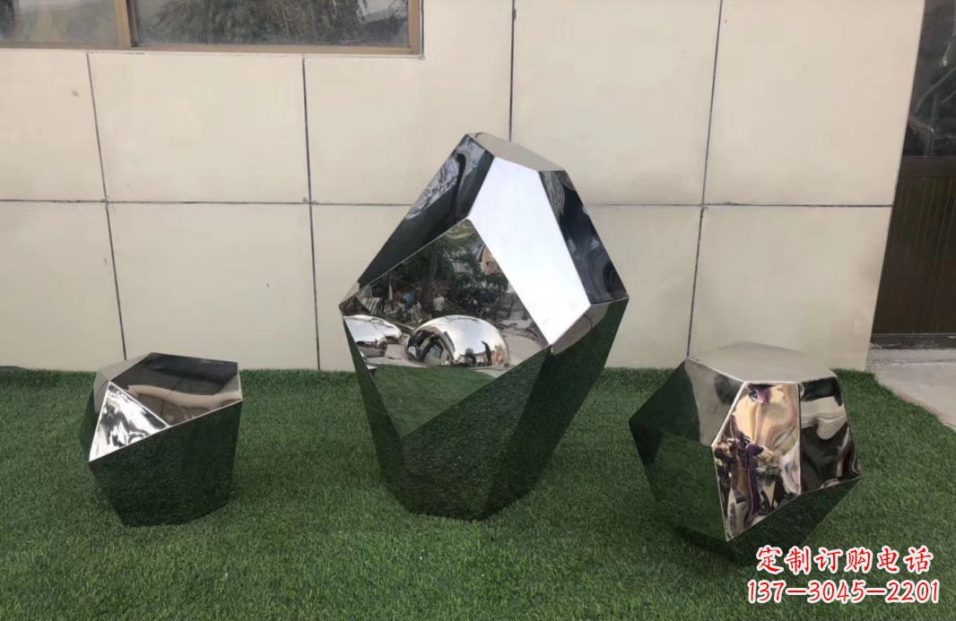 南阳高质感不锈钢鹅卵石雕塑
