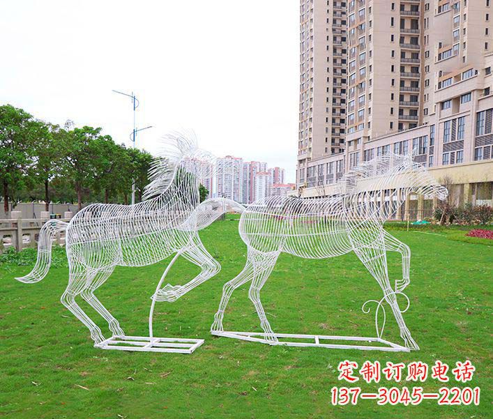 南阳不锈钢马雕塑