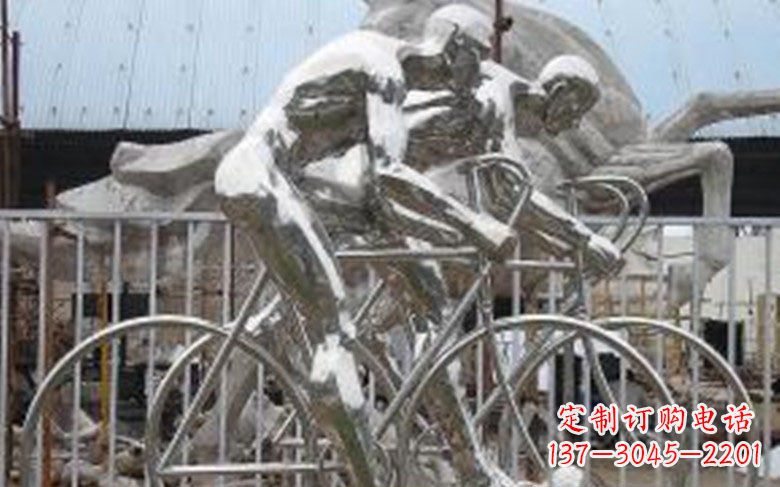 南阳铸造不锈钢骑自行车景观雕塑