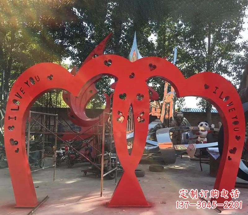 南阳中领雕塑新款不锈钢心形拱门雕塑