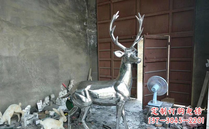南阳艺术精美的不锈钢鹿装置雕塑