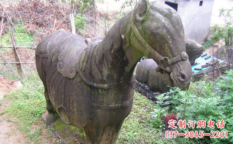 南阳公园抽象马动物铜雕