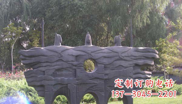 南阳精美绝伦的战士铜雕