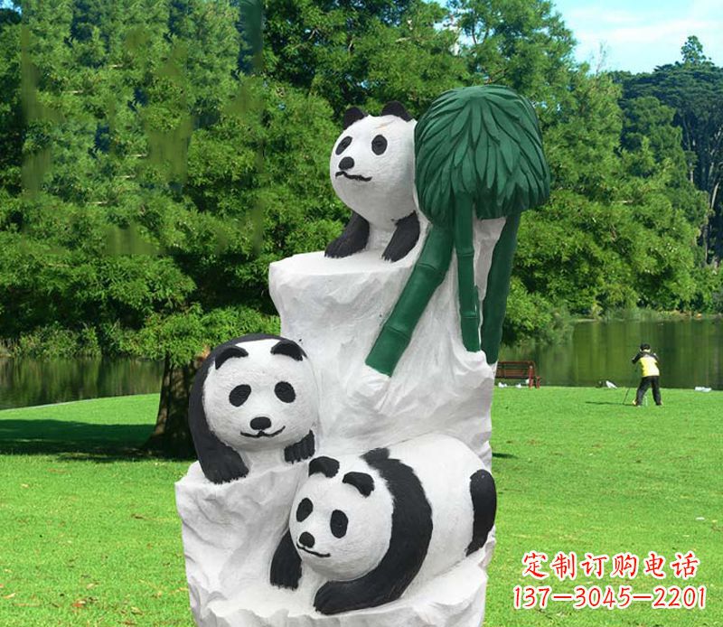 南阳公园大熊猫雕塑