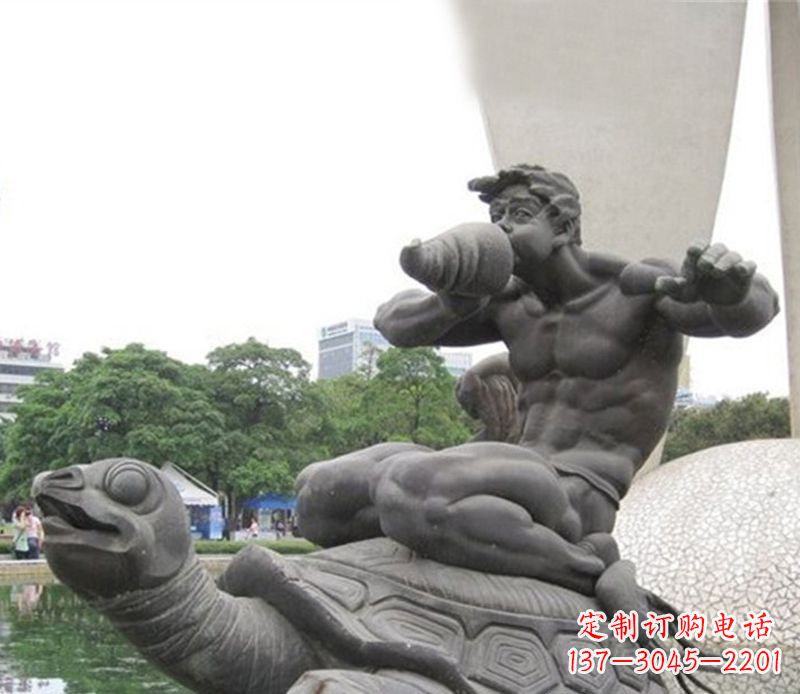 南阳海龟雕塑,漫步沙滩时的自然之美