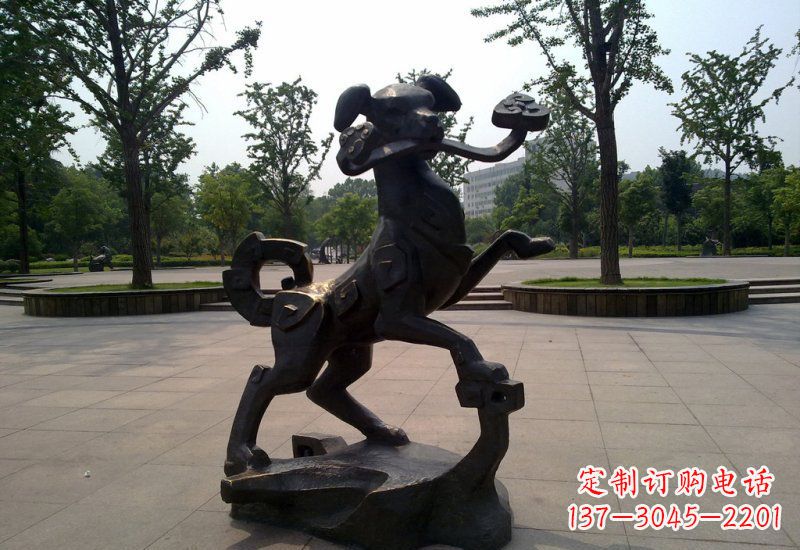 南阳公园动物如意小狗铜雕