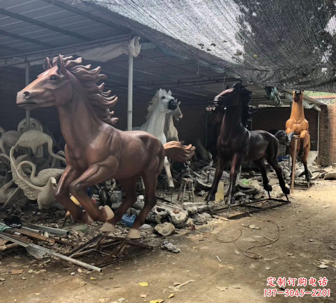 南阳精美马头铜雕塑