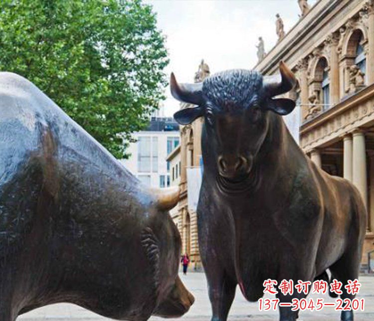 南阳公园动物铜雕小牛