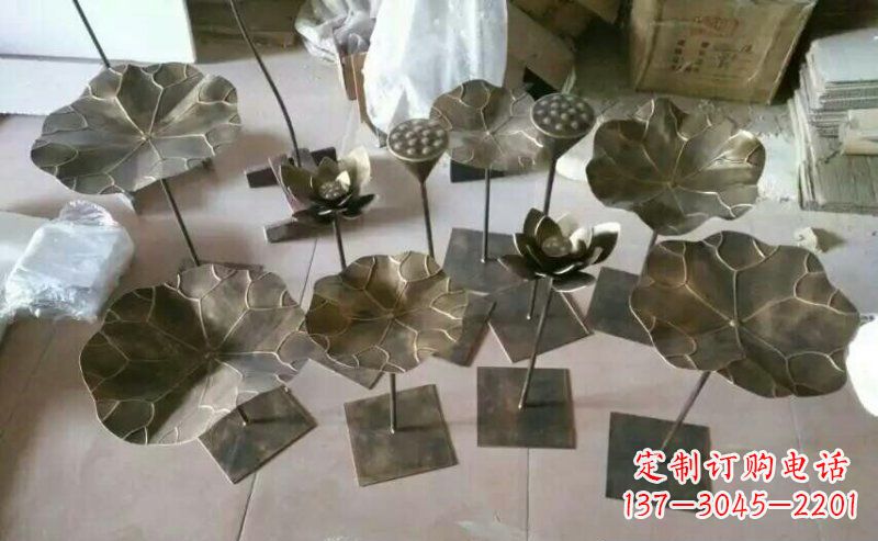 南阳精美荷叶锻铜雕塑
