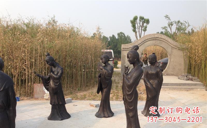 南阳公园古代女人人物铜雕