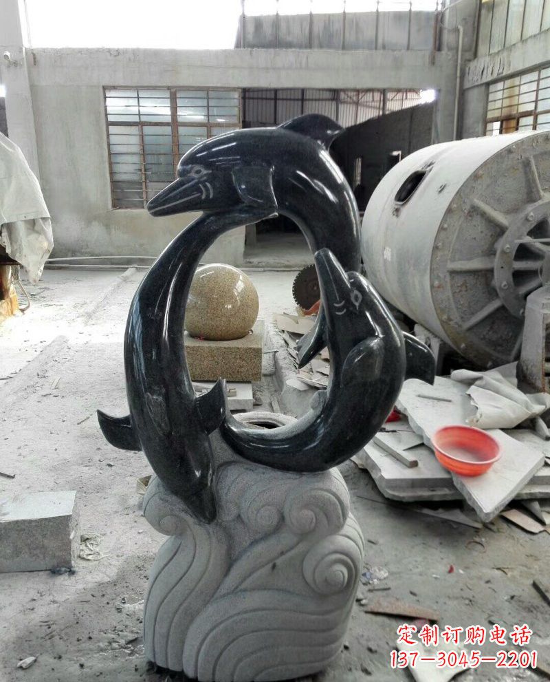 南阳公园海豚石雕
