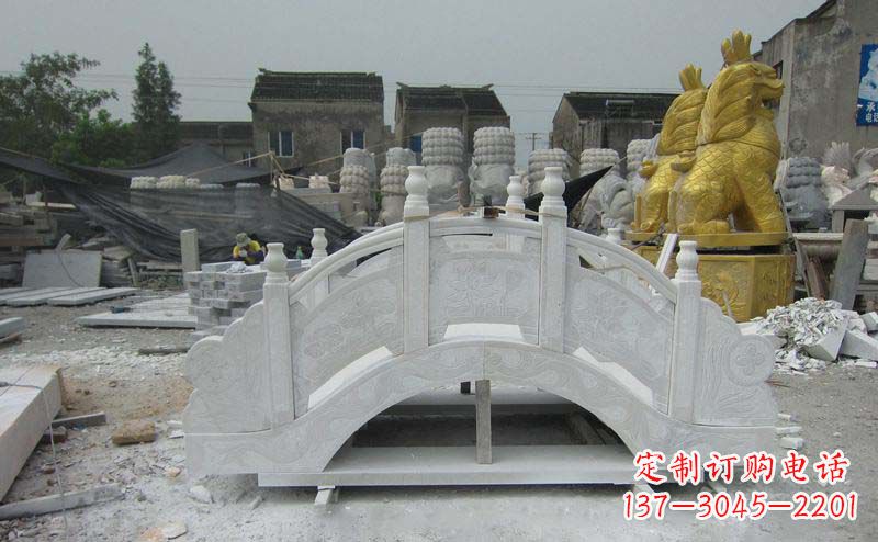 南阳精美的大理石拱桥雕塑