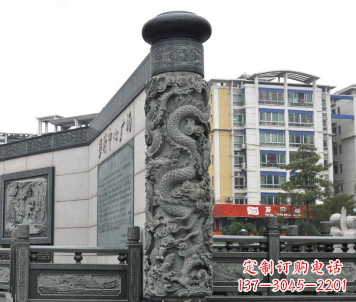 南阳传承中国古典文化的雕刻龙柱雕塑